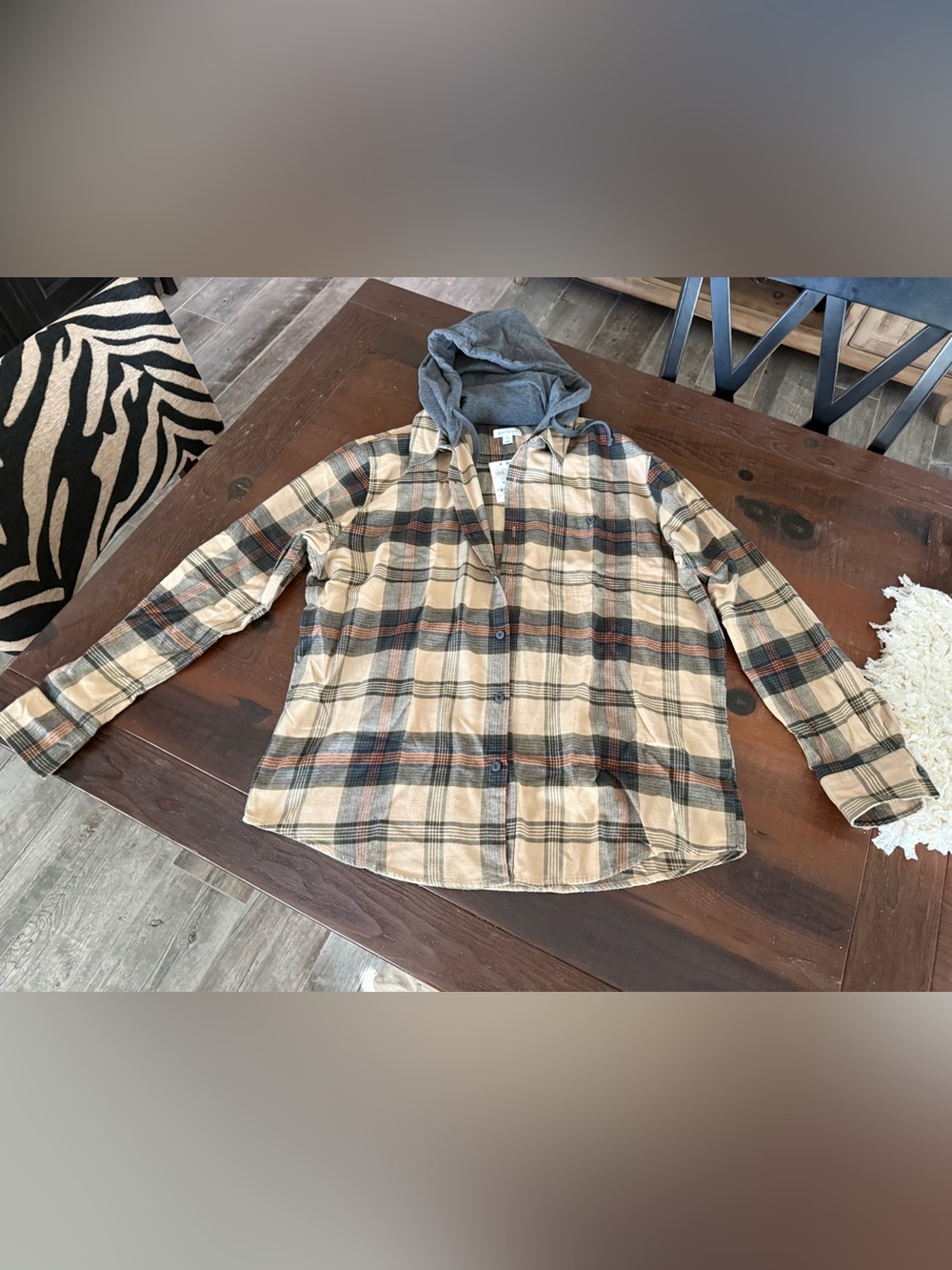 Sun + Stone Men’s XL Hooded Flannel Plaid Button-Up Long Sleeve Beige Gray